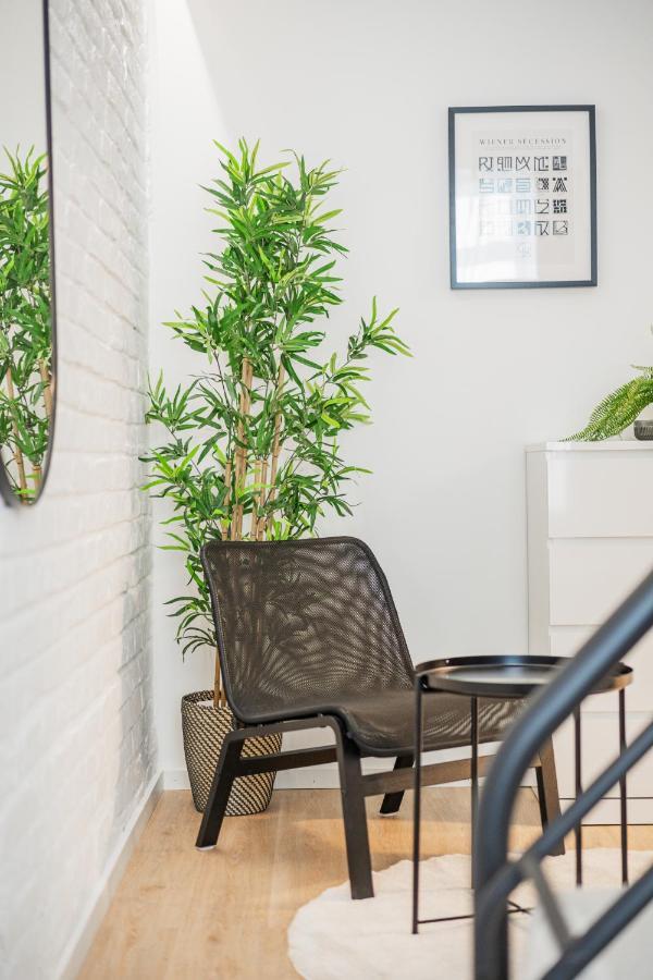 Chic Central City Rooms By Home2 Vienna Esterno foto