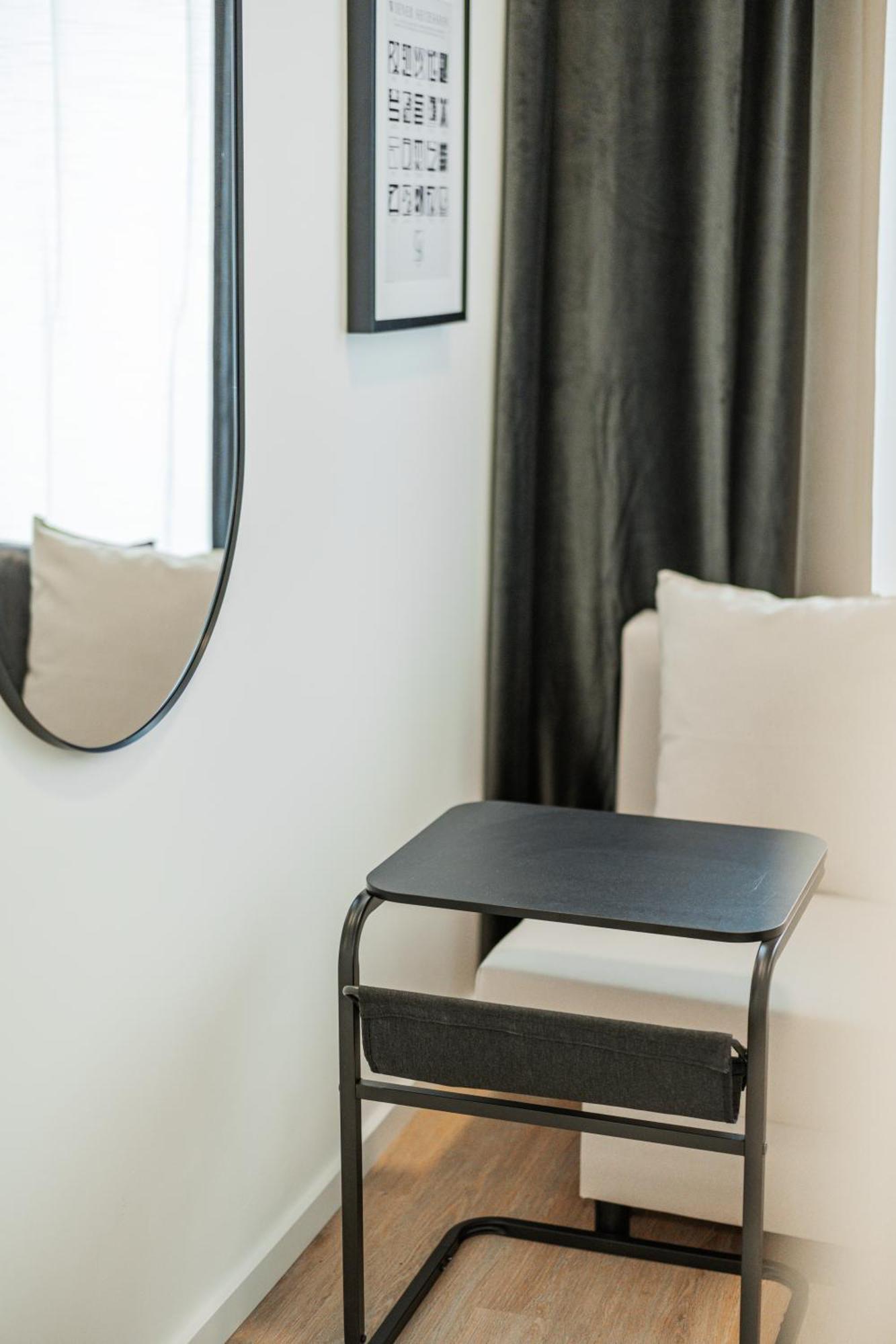 Chic Central City Rooms By Home2 Vienna Esterno foto